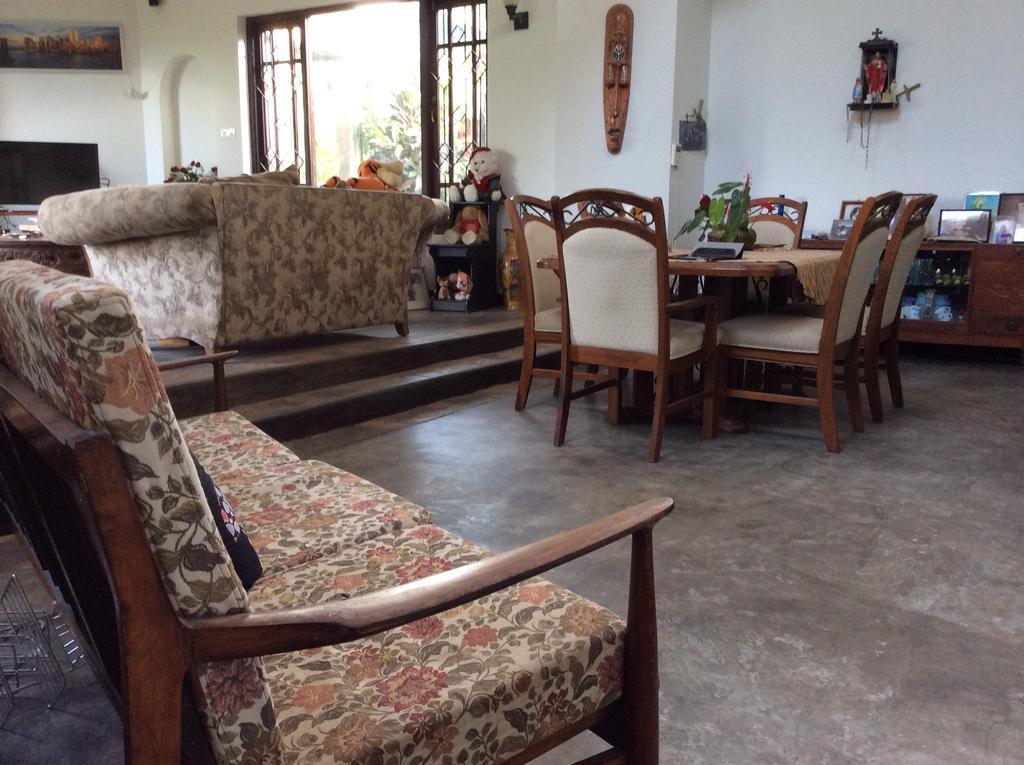 Mount Haven Hotel Канди Екстериор снимка